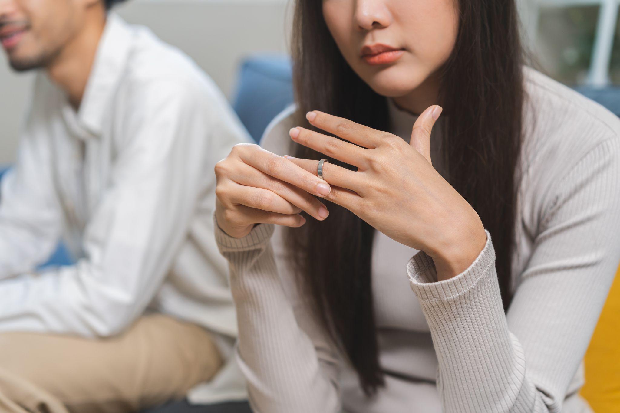 Considering a Divorce Lawyer